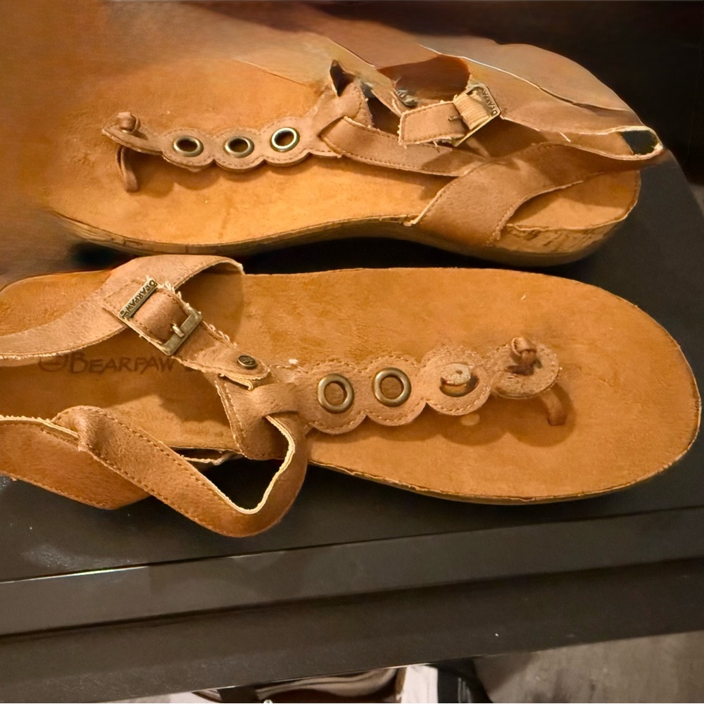 BearPaw Tan Women's Sandals